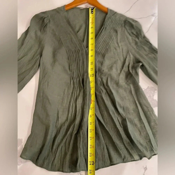 Nanette Lepore Women’s Green Smocked Pleated Long Sleeve Boho Blouse Small EUC - Picture 6 of 8